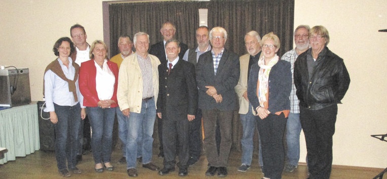 Die CDU prsentiert ihre Kandidaten fr den Dasseler Stadtrat: Spitzenkandidat ist Joachim Stnkel, auf dem Foto fehlen Imke Stein und Alexandra Trentz.