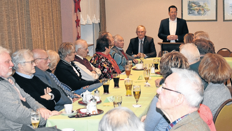 Beim Neujahrsauftakt in Dassel sprach Generalsekretr Kai Seefried ber CDU und ihre Politik in Niedersachsen. Foto: Rudloff